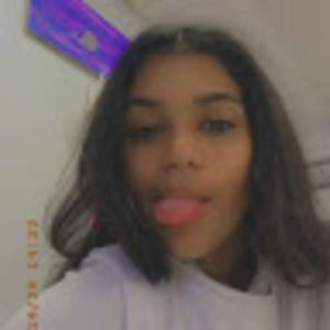 Meet your Posher, Daniela